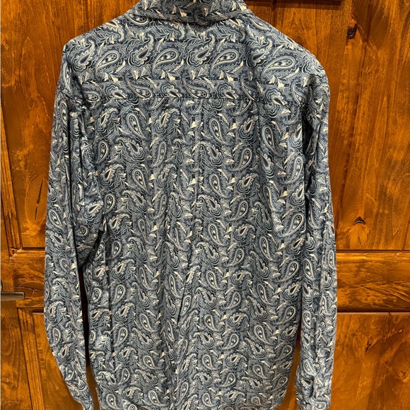 Cinch- long sleeve button up - Picture 3 of 3